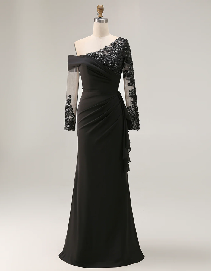Maxi dress with one shoulder, solid color, lace, and pleated fabric
