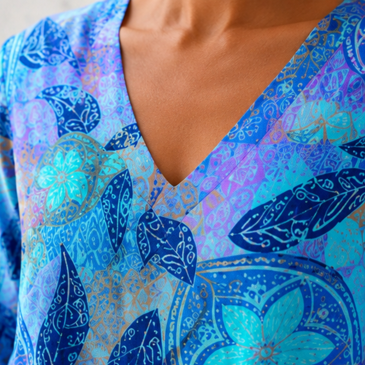 Juliet | Printed V-Neck Longline Blouse
