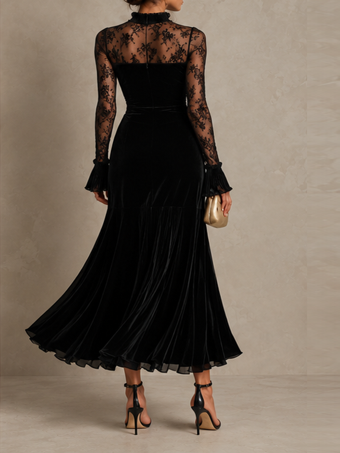Vintage-Style Lace-Panel Polyester Velvet Black Maxi Dress