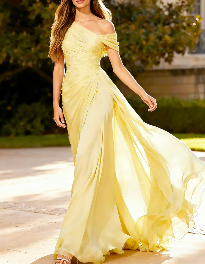 Maxi dress made of pleated chiffon with one shoulder