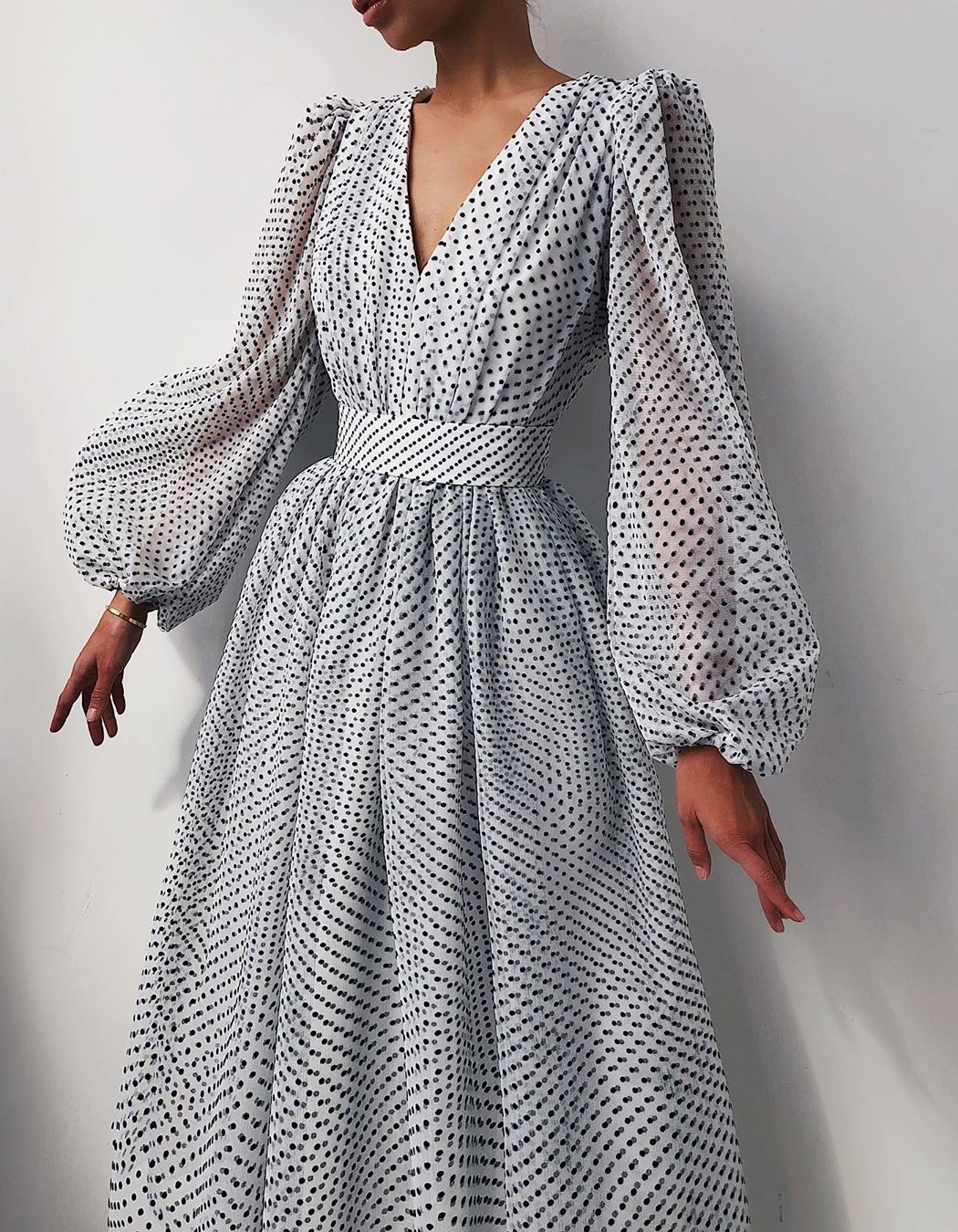 Chiffon Polkadot V-Neck Midi Dress with Fitted Waist and Puff Sleeves
