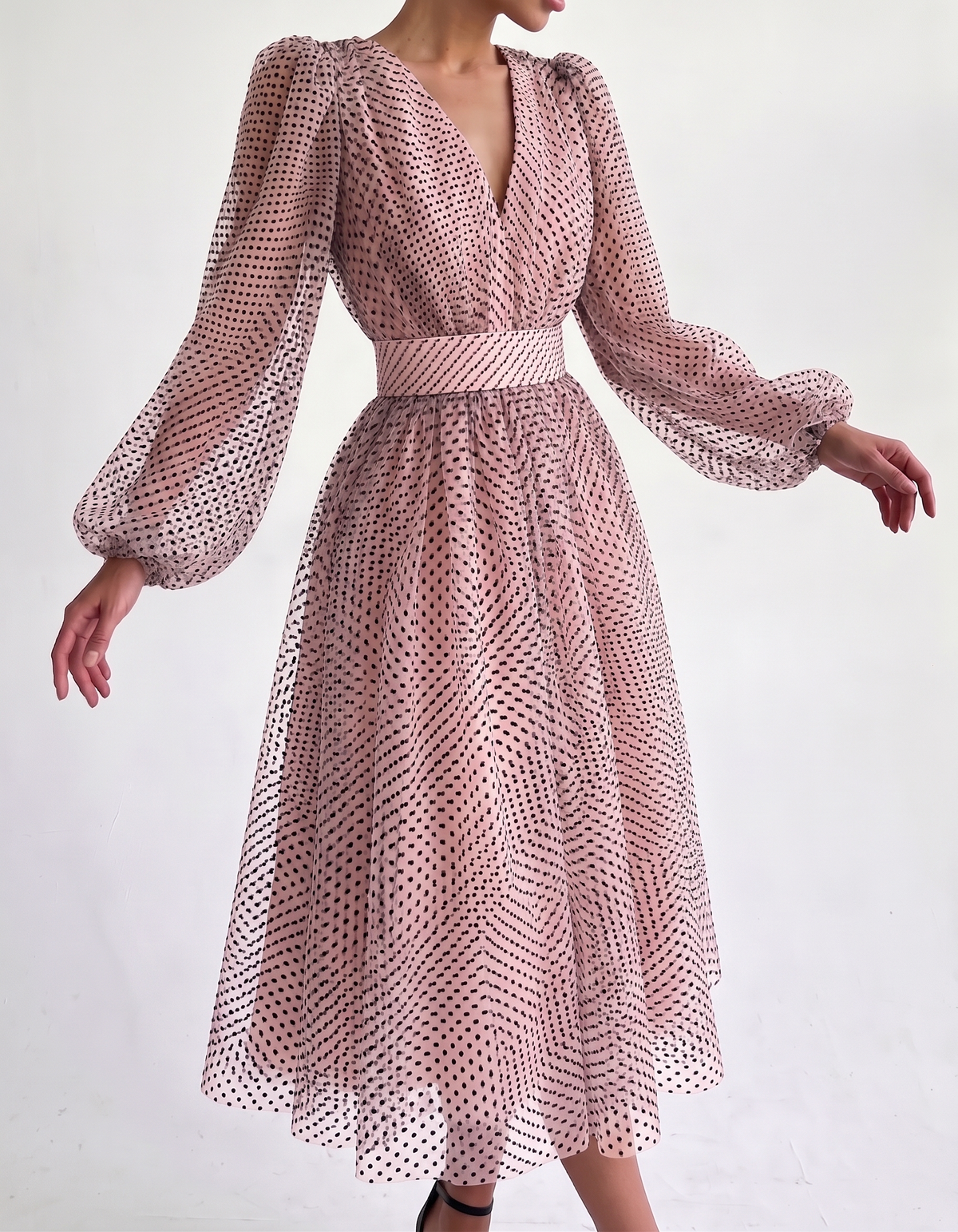 Chiffon Polkadot V-Neck Midi Dress with Fitted Waist and Puff Sleeves