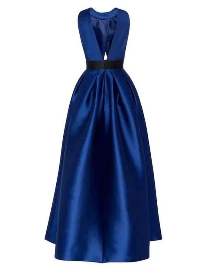 Maxi dress in satin with high neckline