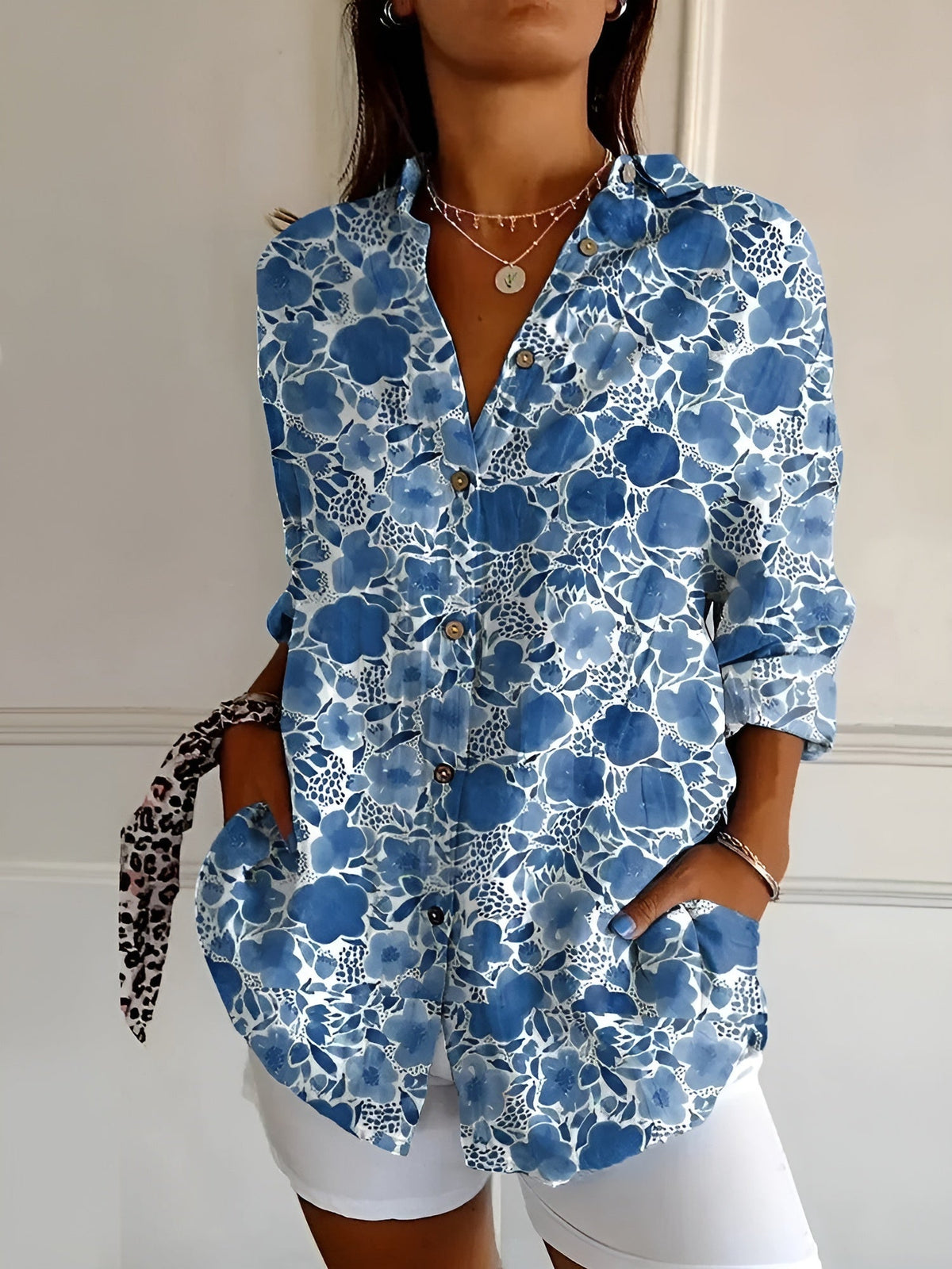 Julie - Shirt Blouse with Floral Branches and Front Pockets